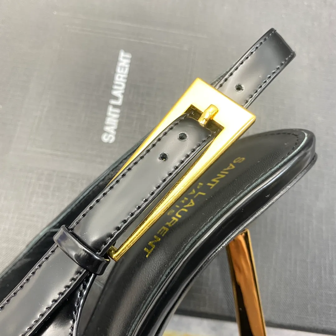 👟👟Ex-factory price 660👟👟 𝐒𝐚𝐢𝐧𝐭 𝐋𝐚𝐮𝐫𝐞𝐧𝐭# Saint Laurent 23F/W small gold bar high heels continue the past high-end and elegant ysl small gold bar heels are really good-looking! Saint Laurent square pointed toe slingback high-heeled shoes. The small gold bar heels really fully highlight the neat and minimalist annual party party. 👟👟factory price. A must-have for arty. Flash sale. So eye-catching. Upper: Customized cow patent leather. Outsole: Genuine leather outsole. Size: 35-40 (40 customized items are not returnable)